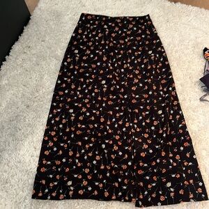Long sinched waisted skirt